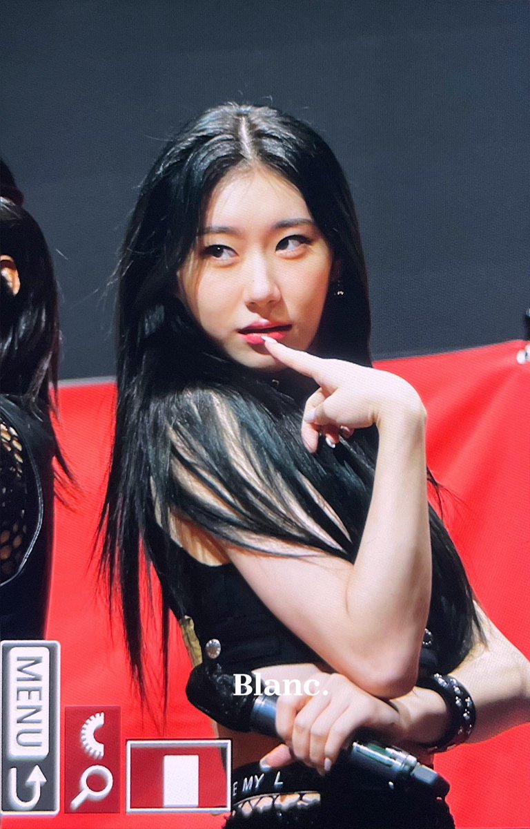 230812 행복해...🥹
#ITZY  #있지 #CHAERYEONG #채령