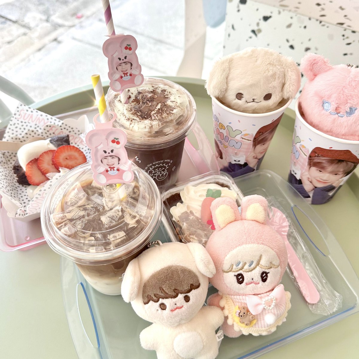 hunhunnynie's tweet photo. 🐰🍨♡♡🎀 https://t.co/7B6kCXCRLV