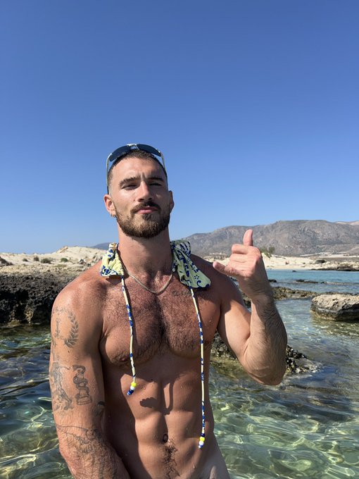 🤙🤙 https://t.co/TnHr3VnKk2