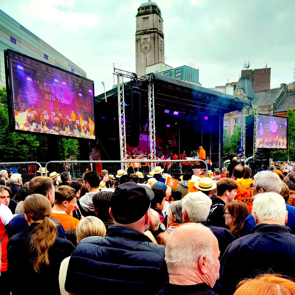 What a journey and very proud to have played our little part ⚽️🎼⚽️🎤

#coyh #stepforwardluton #luton #BRILUT <a href="/premierleague/">Premier League</a> <a href="/lutoncouncil/">Luton Council</a>  <a href="/LutonRising/">Luton Rising</a> <a href="/wearelutontown/">We Are Luton Town</a> <a href="/LutonTown/">Luton Town FC</a> <a href="/love_luton/">Love Luton</a> <a href="/StepForwardLTN/">Step Forward Luton</a> @luton2040 <a href="/YouthMusicNet/">Youth Music Network</a> <a href="/YouthMusic/">Youth Music</a> <a href="/musicforyouth/">Music for Youth</a>