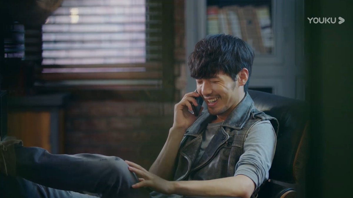 N0MYEN's tweet photo. "what are you smiling about?"

why, the phone call scene in guardian, of course! 🥹 no amount of censorship is gonna be able to cover the fact that they were flirting here https://t.co/C6sKrn6OuY