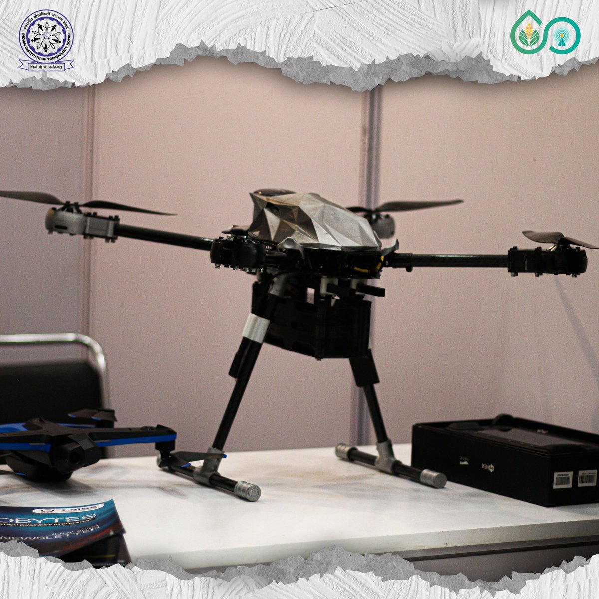 AWaDH_IITRopar's tweet photo. Numerous stalls showcased innovative startups at the SAMRIDHI Conclave '23, highlighting breakthroughs in areas like organic farming, handloom, chips and versatile drones. These startups showcased innovation that promise to transform industries and enhance sustainability. #iitrpr https://t.co/arrvtmGAwQ