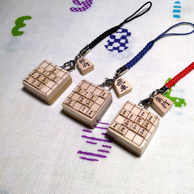 GOCRAFT2's tweet photo. 8月でGO-CRAFTは5周年を迎えます。
製作活動を続けられたことは、皆様の応援あってのものです。
これからも、皆様が喜んで頂ける作品作りをしていきたいと思います。
どうぞよろしくお願いいたします

https://t.co/0oidmhQ6ow
#囲碁グッズ
#将棋グッズ https://t.co/EnXb3TVVne