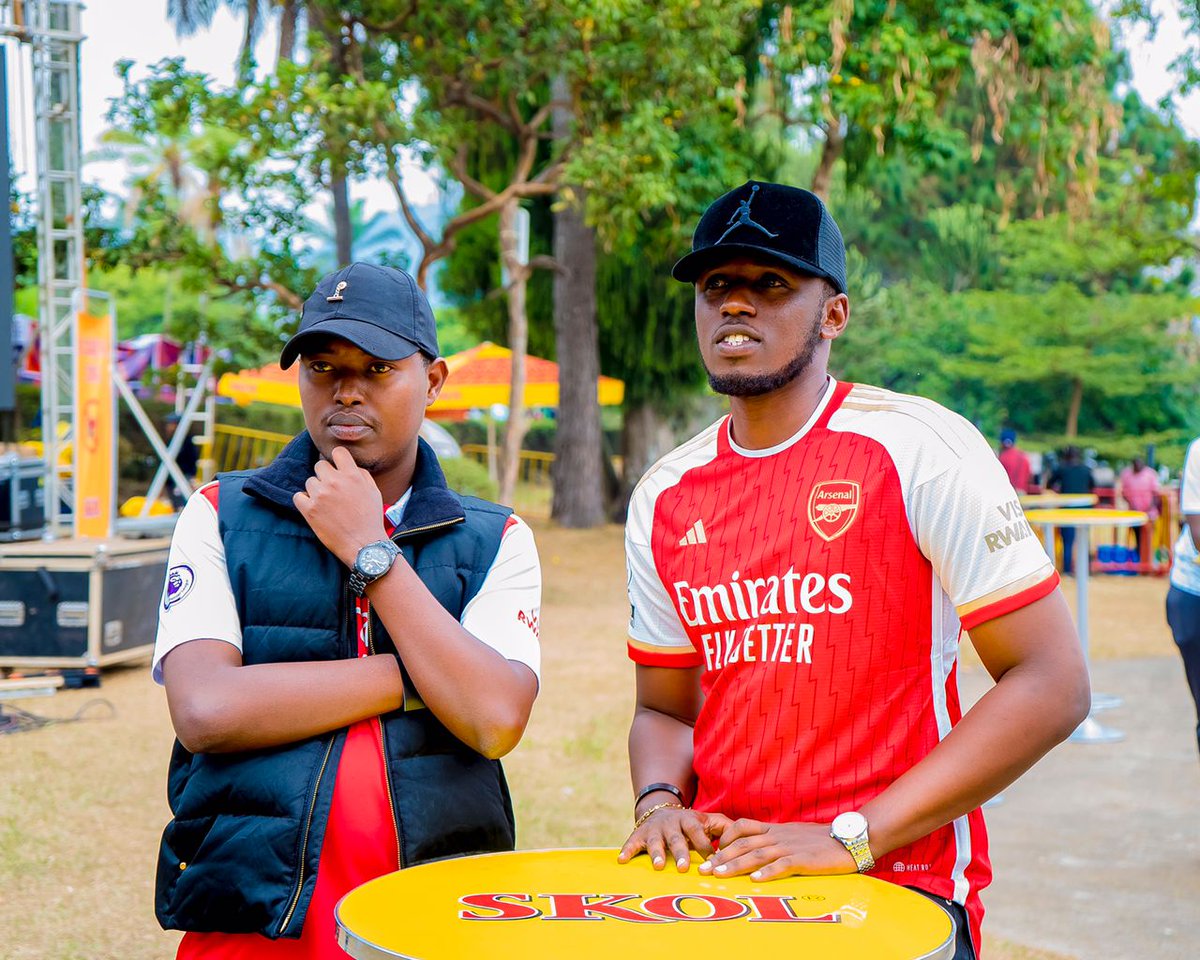 BB3Fest's tweet photo. Byose biri ku murongo muri B&amp;B Burudani Mix Festival II hamwe na @rnit_Rwanda

Niba uri i Rubavu nta handi warebera #PremierLeague!

Murakaza neza!

Gura itike yawe aka kanya ukanze *939*3*1#Yes

Itike yawe ni ubwizigame bwawe!

🎙 @Fuadi_13of na @benjamingicumbi

#BBBMF4Savings https://t.co/DAv3rImqiI