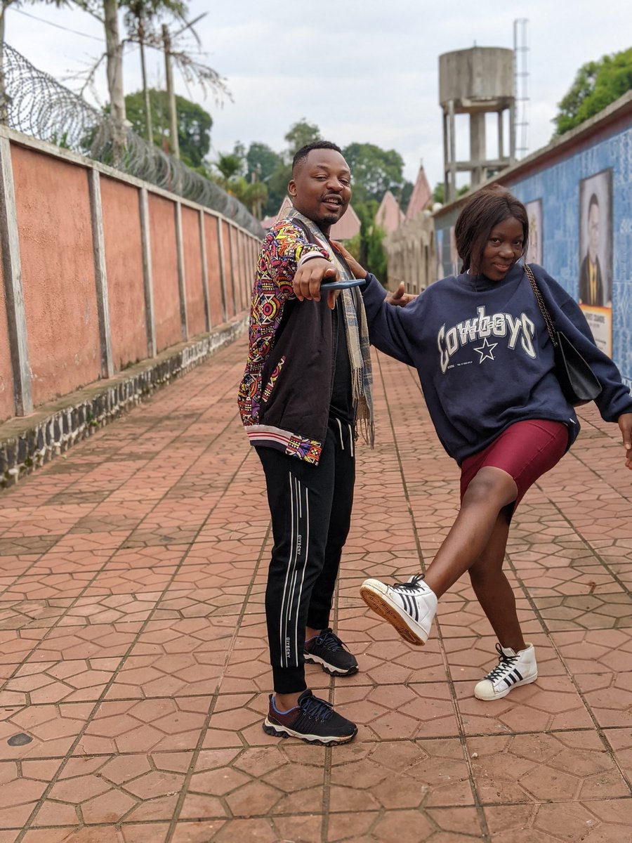fortunetambah's tweet photo. une journée d'apprentissage est organisé pour les jeunes de la localité de Bayangam, événement qui a le parrainage du Dr FONKOUA Rodolphe .#DschangBlog2023
#KimboCare
#Dimsoft
#2KAgency
#Wutsi
#Defyhatenow https://t.co/WjUy9Izr5B