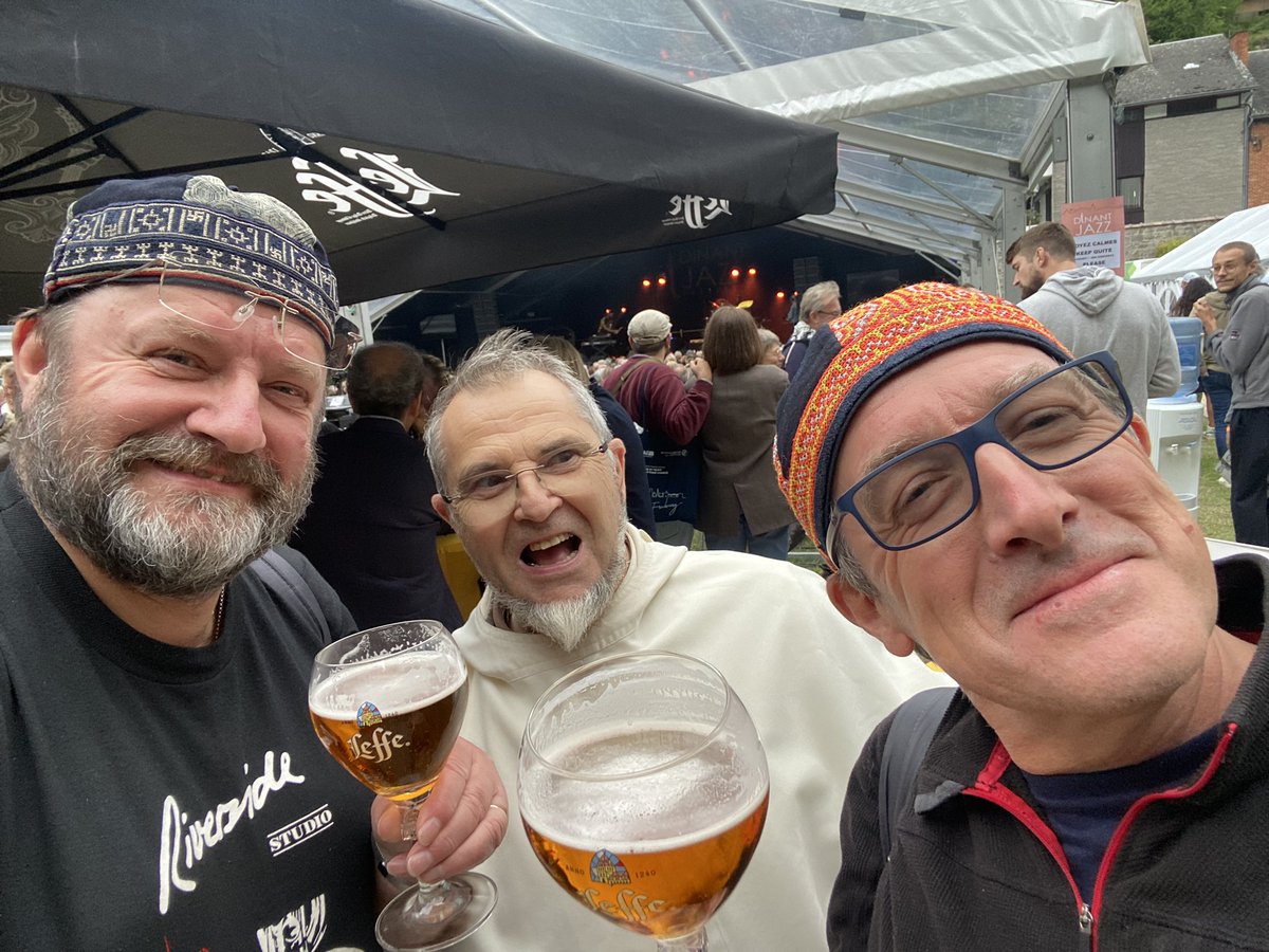 CaineJazzman's tweet photo. The Cats in the Hats are having a Leffe at the Dinant Jazz Festival this week and we catch up with Ant Law @ManxRadio live at 9 and then online! Don’t miss it! #jumpinin #thebrothersjazz #antlaw #edmarcastaneda #chrispotter #kennybarron https://t.co/M3J75YcVjJ