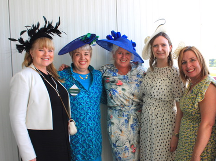 TargetOvarian's tweet image. On 29 July, we were delighted to join @WindsorRaces Racecourse for a day of fundraising and fabulous hats, as one of their Ladies Day charities. 

It was fantastic to raise awareness and much-needed funds to support our work. 

Thank you 💜
