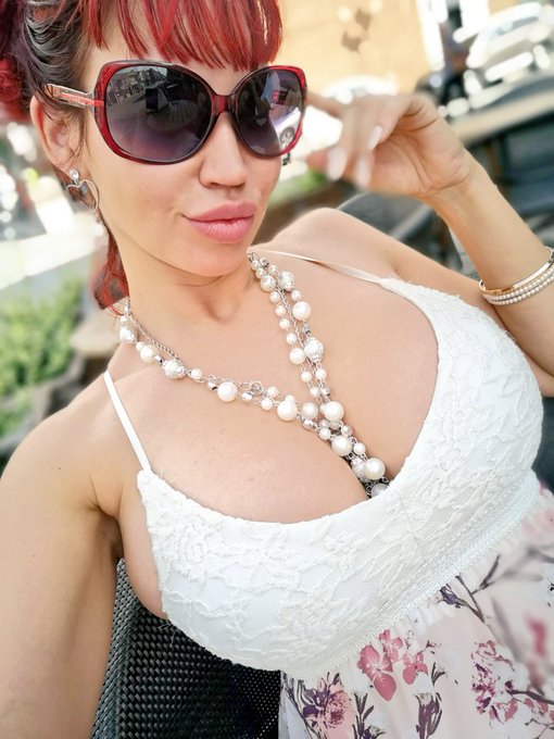 It's our second date. The first one was coffee/desert. What now? Most like comments get a surprise in<a href="/tag/free"class="tags"><span>#free</span></a><a href="/tag/gamergirl"class="tags"><span>#gamergirl</span></a><a href="/tag/superbowl"class="tags"><span>#superbowl</span></a><a href="/tag/stream"class="tags"><span>#stream</span></a><a href="/tag/twitch"class="tags"><span>#twitch</span></a>