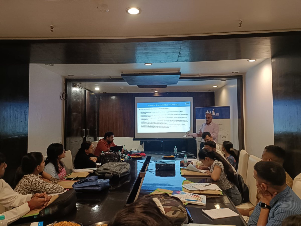 Prajafoundation's tweet photo. A warm welcome to #ElectedRepresentative Fellows of #Delhi Cohort 2. Today, the journey started with orientation session, covering various governance concepts & understanding Praja's key research initiatives. The 12 candidates will actively engage with key stakeholders of #Delhi. https://t.co/9SOYvSA3W3