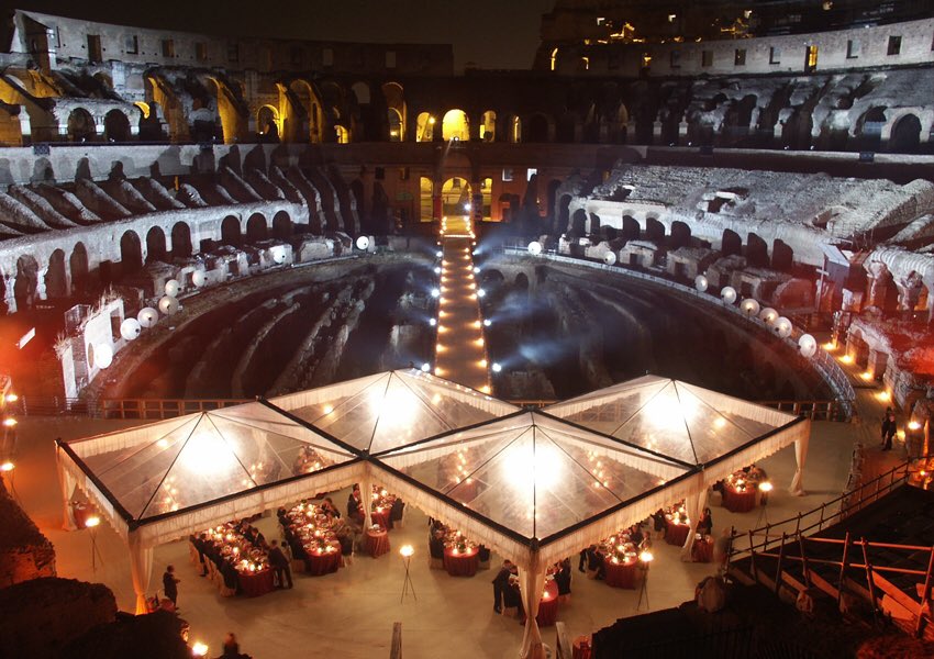 romanus_civis's tweet photo. @elonmusk The colosseum has been used as a restaurant for rich people and politicians few years ago. Do not give up, the show MUST BE in the colosseum. It is a charity event, with millions in sponsors for children hospitals. Call @Pontifex https://t.co/xZugGCc2AV
