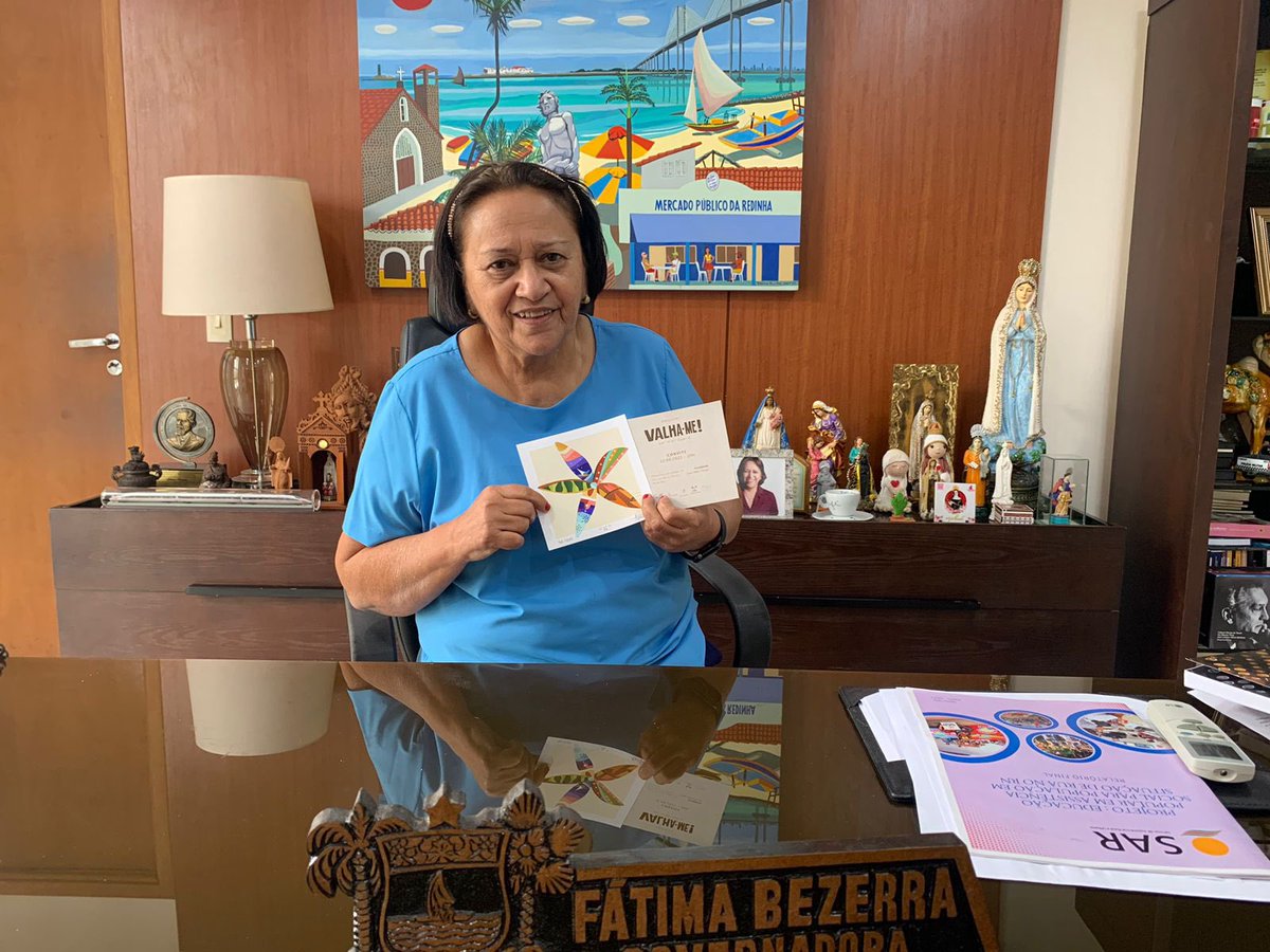 fatimabezerra's tweet photo. Bom dia, pessoal! Hoje, às 10h, tem a abertura da exposição desta grande artista potiguar: @ariellguerra . A exposição seguirá lá na Pinacoteca até o dia 03/09. Ela tem um trabalho belíssimo que eu adoro e que vale a pena conferir! 

Viva a cultura potiguar!

#EquipeFB https://t.co/qCxreRrNwg