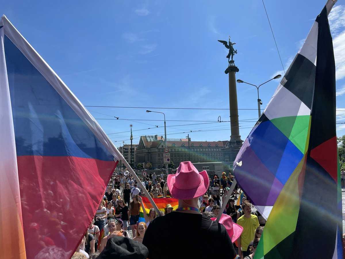 Matt Field tweet media