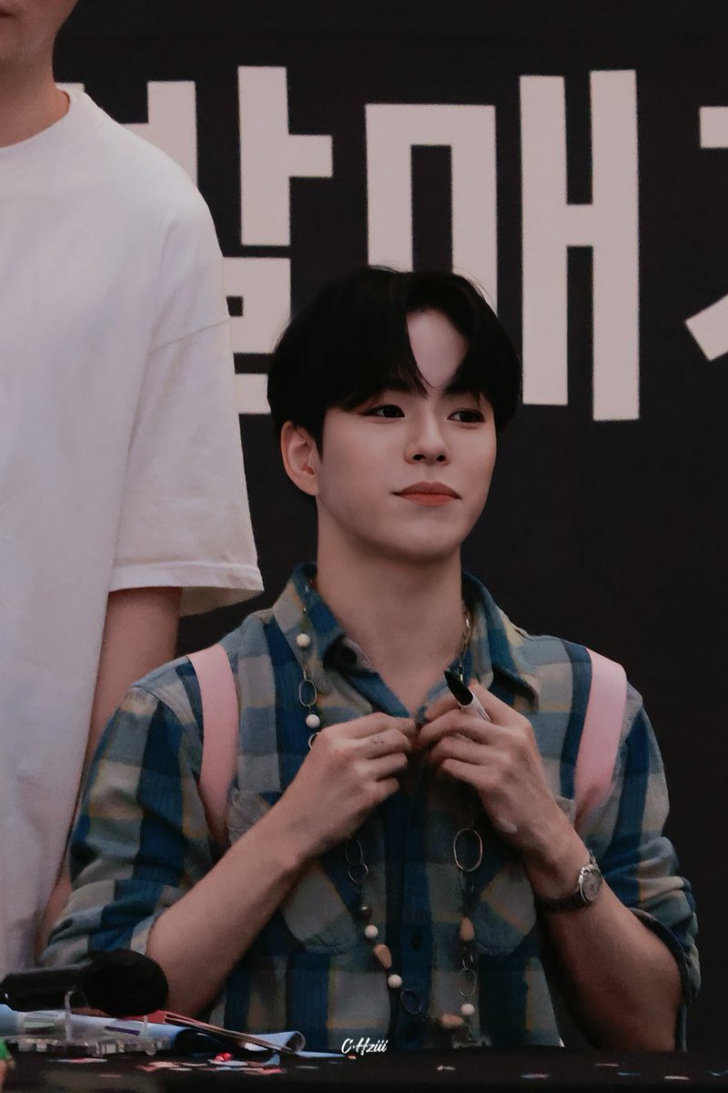 c_ziiii's tweet photo. 230812 공팬
섹시재재🥵
#운재혁 #YOONJAEHYUK 
#트레저 #TREASURE https://t.co/PHmTNDX7zX