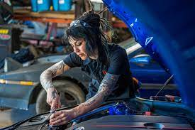 M_Batcho's tweet photo. @LoriClymer1 @MsEsco_in_6th How about this professional mechanic? https://t.co/p64wjiUrVP