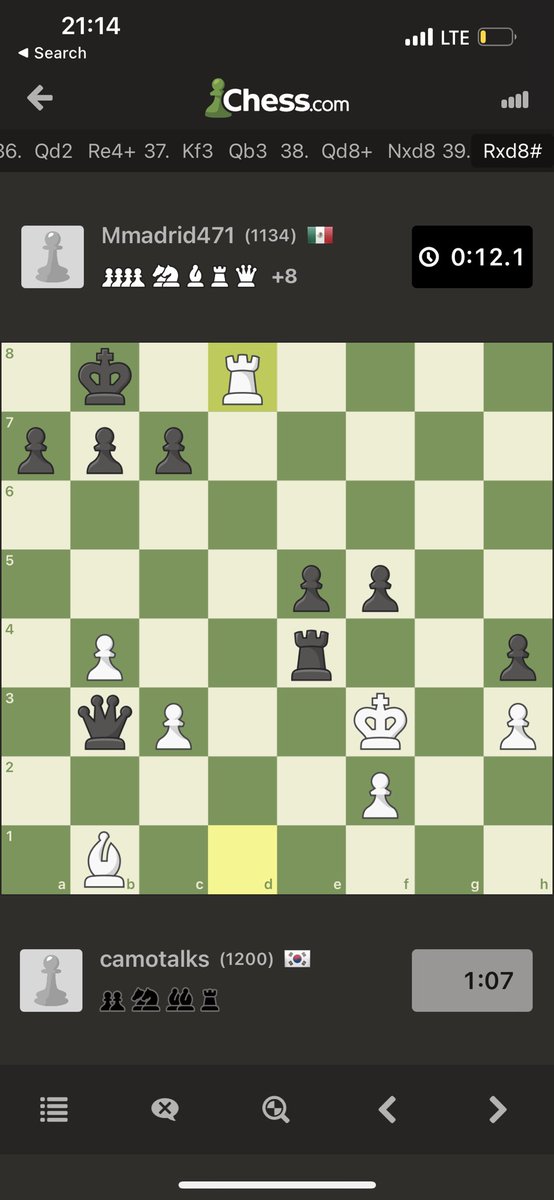 Cam0reo's tweet photo. And cam sacrificed….THE QUEEN!

I just hit 1300 my highest rating thanks @GothamChess 🥲🥵 https://t.co/jpn6AFH4BJ