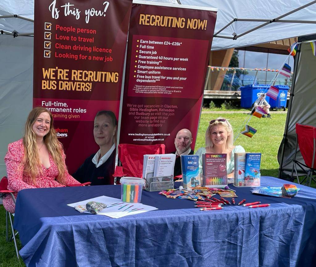 hedinghambuses's tweet photo. We're set up at @ColchesterPride.

Pop along and say 👋 

Learn more about becoming a bus 🚌  driver.  
 
Pick up information about our services 

Enjoy some fun colouring 
 activities for all the family.  🖊 

https://t.co/3BCsVfQNUL https://t.co/DaHYVSVjrt