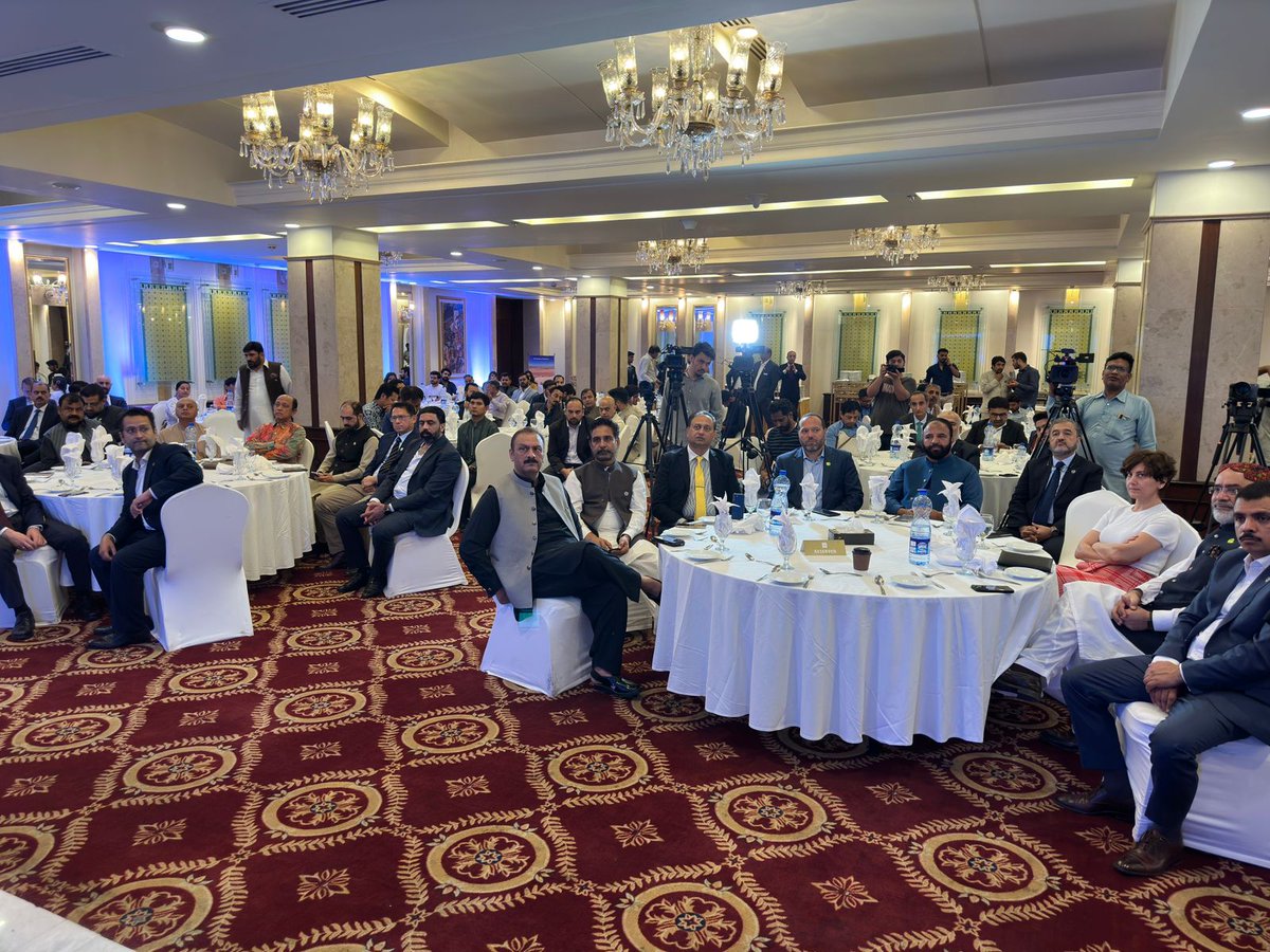 Azerbaijan's ambassador to Pakistan, @k_farhadov, attended the first ever Pakistan's Tourism Investment Expo, where he introduced the worth-exploring potentials and promising opportunities of #tourism between the two brotherly states.
#TourismDiplomacy🇵🇰🇦🇿
#TwoStatesOneNation