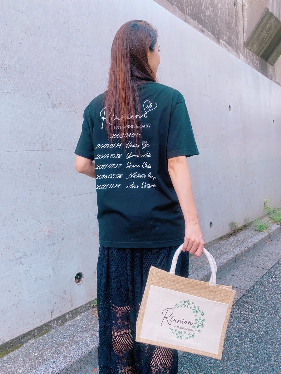 Reunion89th's tweet photo. Reunion オリジナルバッグ👜が完成しました👏✨️
夏にピッタリの普段使いも出来そうなバッグです🥰
Tシャツと合わせても素敵な感じです😊
あと1週間後の今頃には本番が終わってる！
更にブラッシュアップしていきます🕺
公式サイト⤵︎ ︎
https://t.co/YM0m9nw1IA
#Reunion
#89期
#オリジナルバッグ https://t.co/8iq44IzZZj