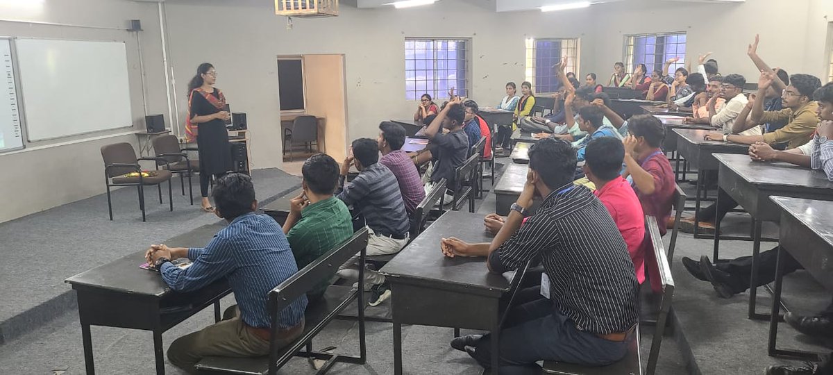 wekceians's tweet image. School of Management Studies conducted an Alumni Talk on &quot;Current Trends and Opportunities in Import and Export Management&quot; on 12th August at 10 AM in BG06 Hall. 

#exportmanagement #exportmanager #international #growth #workout #exporterworldwide #exportteam #alumnitalk #alumni