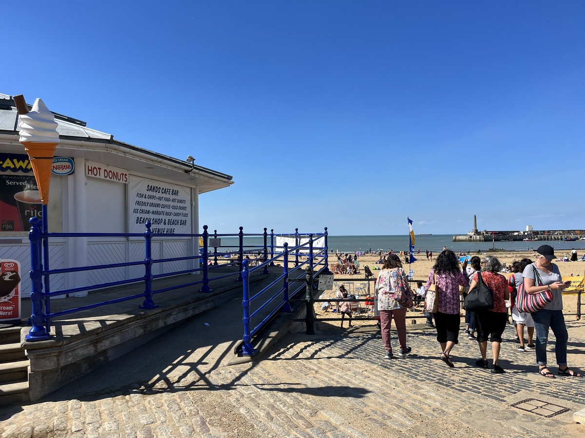 ruralSBM's tweet photo. A fabulous week of beaches and old friendships from primary school.
Catching up, laughing SO much and putting the world to rights over a rosé or two. Lovely to see the sunshine too 😎
#rest #summer #backtoworknextweek https://t.co/CwDjQFY0Je