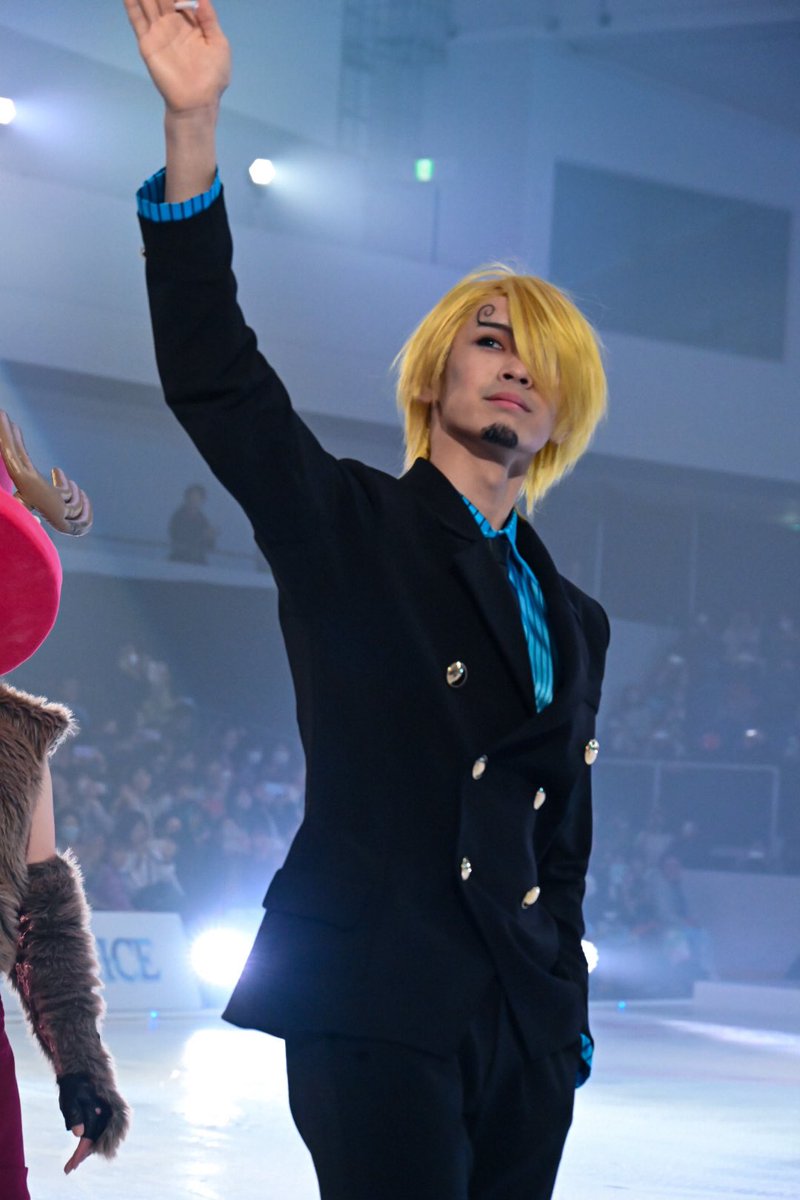msm_dy's tweet image. ワンピースオンアイス 8/12 17時
島田高志郎くん サンジ
最高にサンジくんでした。仕草も完璧で氷上を滑る姿見ているだけで涙が出そうでした。股下2mでした。
#ワンピースオンアイス
#ONEPIECE