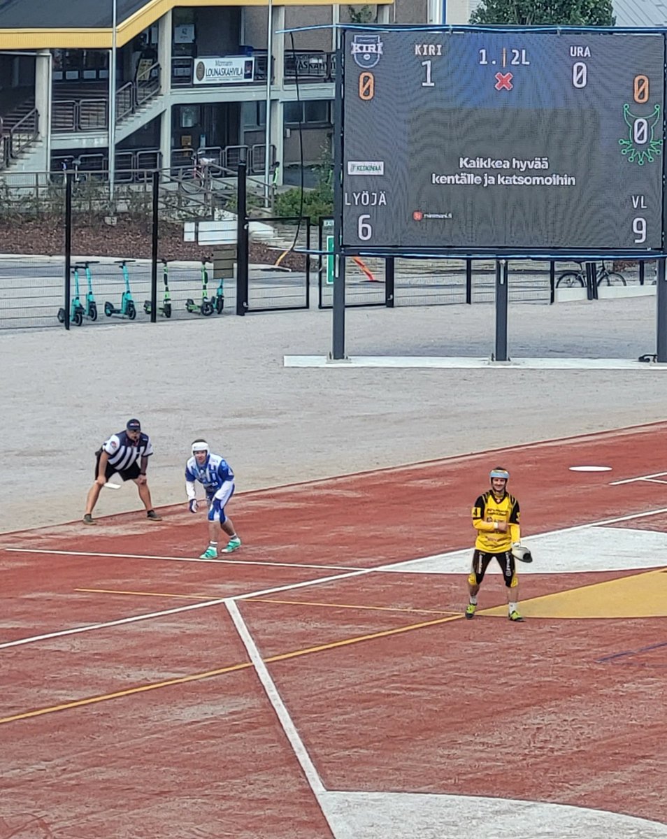 t11ako's tweet photo. Hippoksen pesäpallostadionilla @JKLKIRI - Kannus.
Hyvää peliä! https://t.co/u1eH11xID5