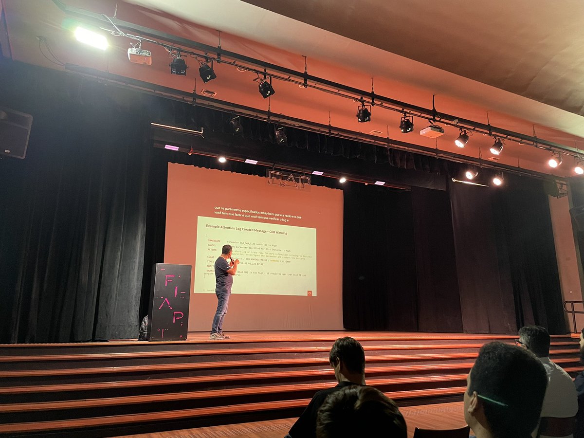 MNEMONIC01's tweet image. @sandeshr is doing his Keynote about AIOps at  @laouc 2023 Brasil #GUOB @oracleace