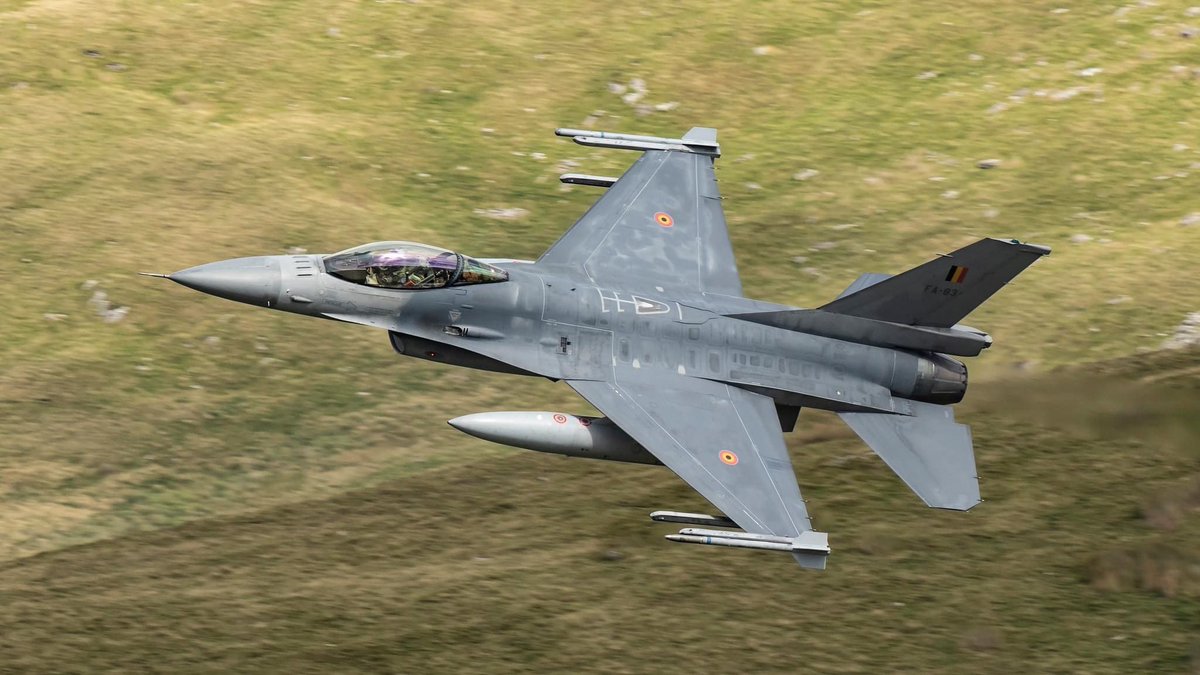 welshi233's tweet photo. Belgium Air Force F16 Wales 🏴🇧🇪 #F16 #belgiumairforce #350f #baf https://t.co/1UAbs2eTyO