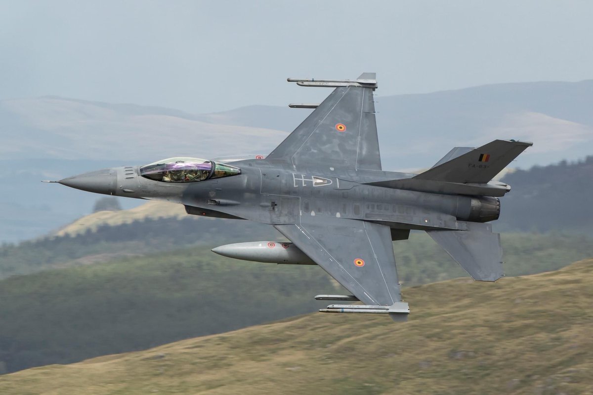 welshi233's tweet photo. Belgium Air Force F16 Wales 🏴🇧🇪 #F16 #belgiumairforce #350f #baf https://t.co/1UAbs2eTyO