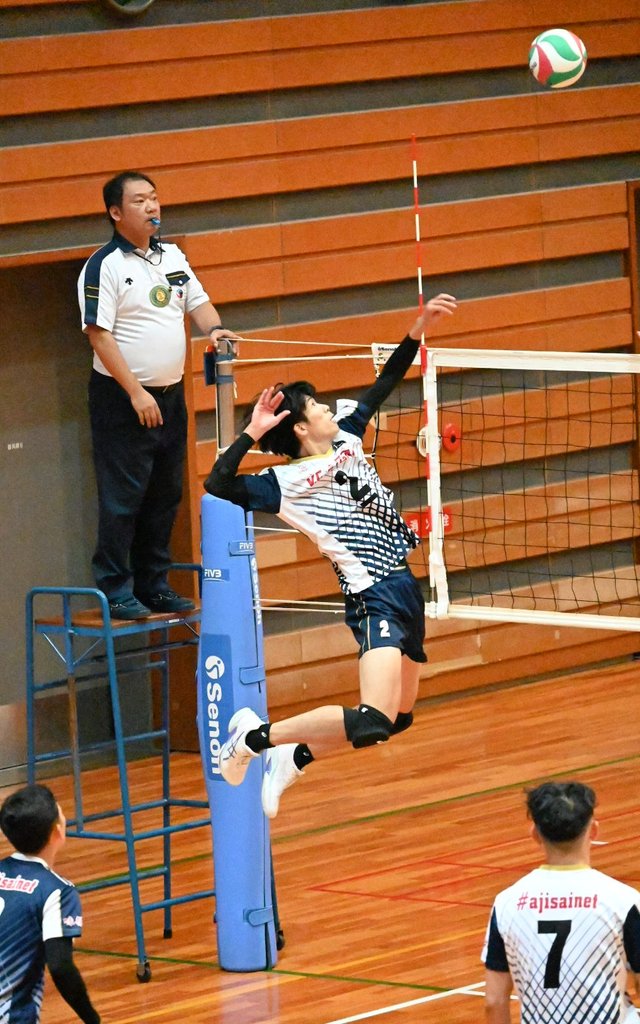eNXtbNLVINJn1vg's tweet photo. こちらも何年ぶり？？な佳朗さん
相変わらず守備上手すぎました！
 #鎌田佳朗 選手
 #ajisainet
 #クラブカップ
 #クラブカップ2023 https://t.co/g8SgxyVLQB