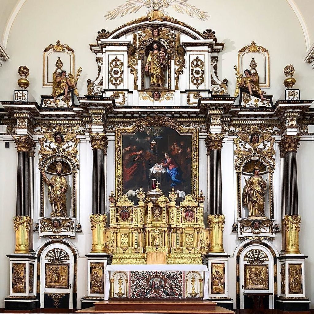 12 août 1770
Décès de Pierre-Noël Levasseur, l’un des meilleurs sculpteurs d’architecture de la N-France. Son œuvre se caractérise par l'usage précoce du baldaquin dans la décoration des églises. On lui doit le retable d'inspiration classique de la chapelle des Ursulines à Québec