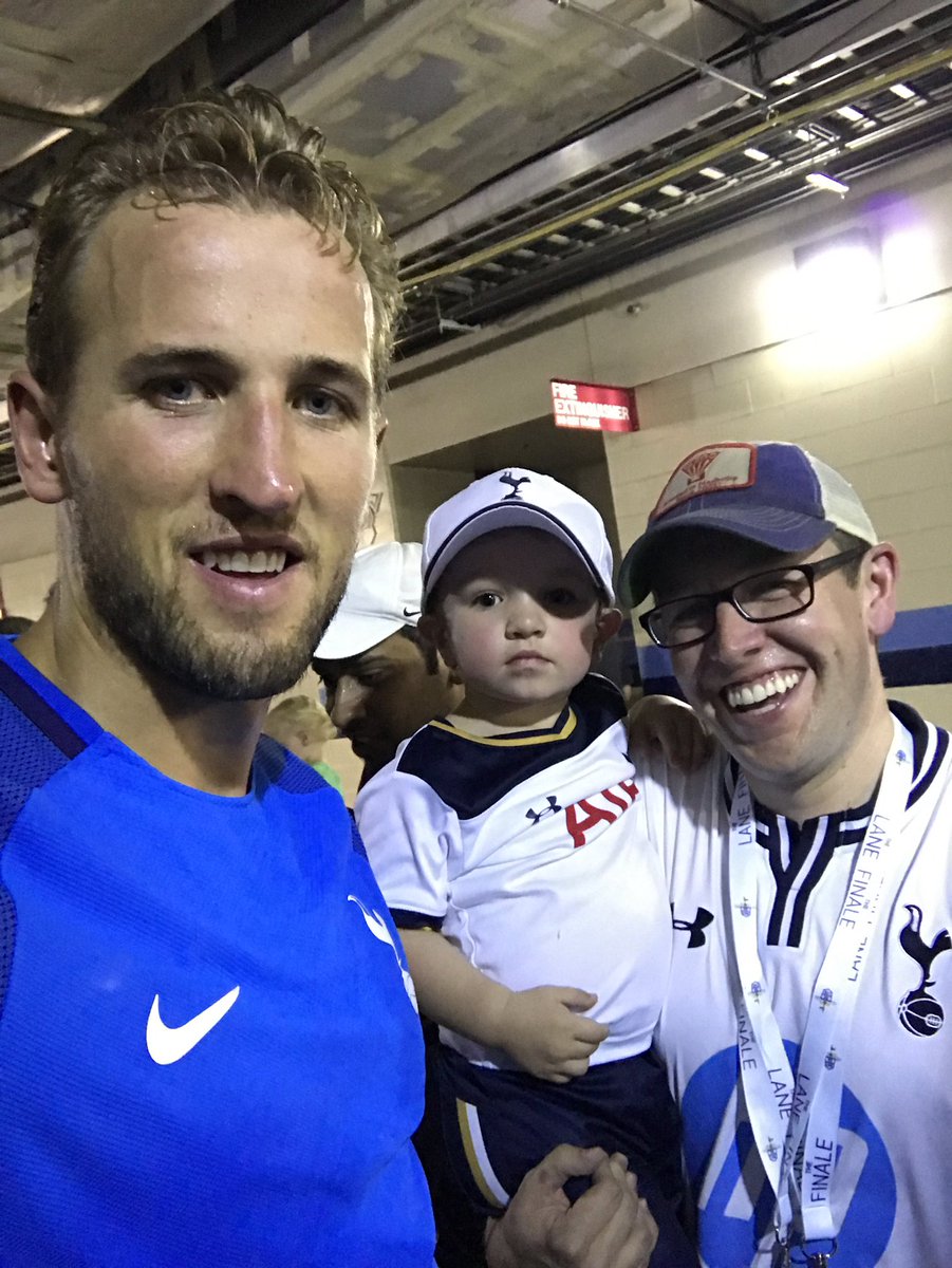 tim_vacek's tweet photo. I needed to write something about Kane for my own sake, and it was just as therapeutic as I’d hoped.

If you believe in the romance of sport, I hope it’s a good read.

#COYS

(1/2) https://t.co/u8de2YSPaQ
