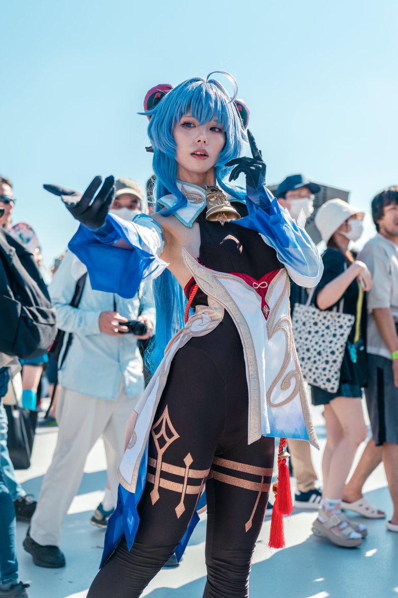 Wthdrawr's tweet photo. C102 1日目
原神／甘雨
天海せなさん（@senanana_cos）

#C102
#C102_cos
#C102コスプレ https://t.co/xupLYJsjOo