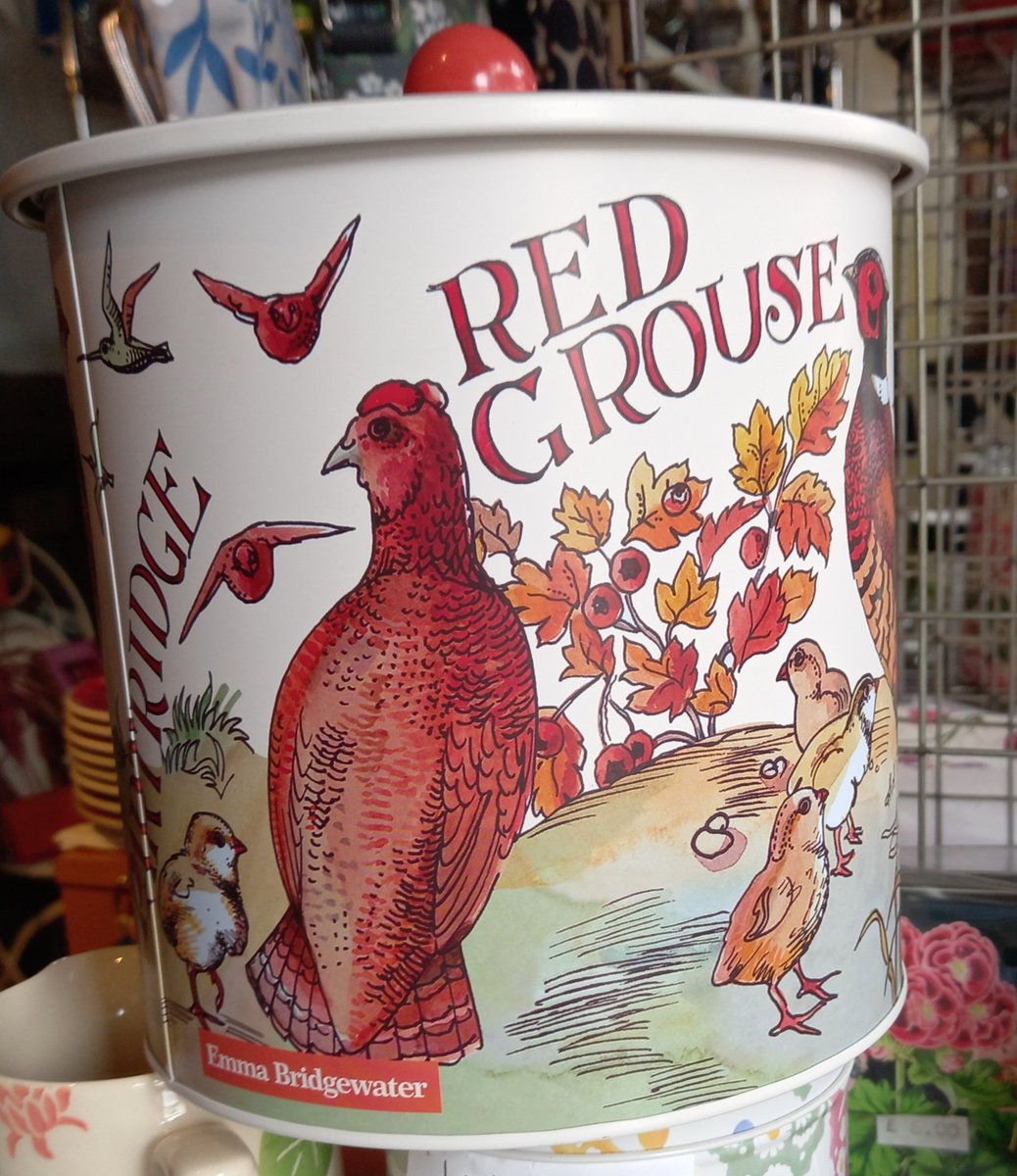 To mark the Glorious 12th, we have this beautiful biscuit barrel from Emma Bridgewater. 

#GloriousTwelfth #regrouped #shootingseason #gamebirds #butlerandsweatman #emmabridgewater #Ledbury