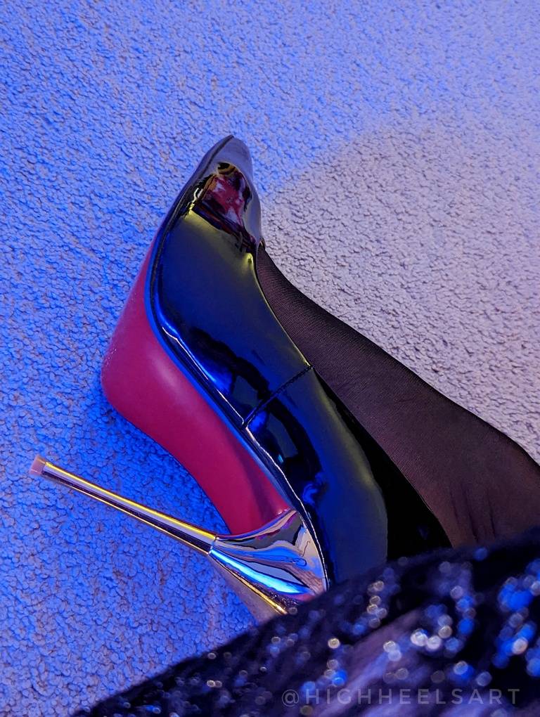 HighHeelsArt's tweet photo. Object of ...
#highheels #highheelpumps #objectofdesire #heels #redbottomheels #redbottoms #metalheelpumps #talons #tacones #stilettos #stilettoheels #stilettopumps https://t.co/fTuetAdV4G