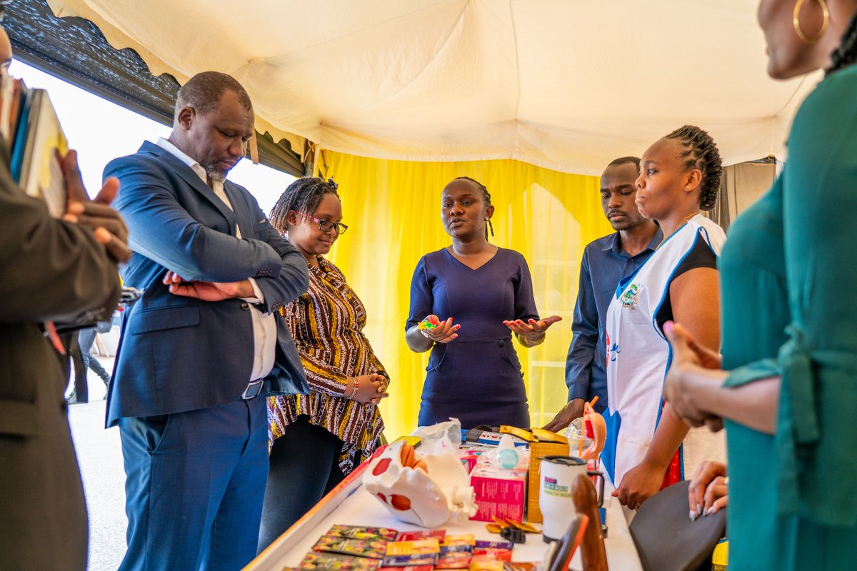 PublicPathways's tweet photo. Nothing but engaging #SRHR talks and having a blast at the PPI &amp; @LeoProjectKenya booth... 2nd day of the #DreamsYouthExpo fostering Green Skills for #Youth &amp; working towards a #Sustainable World. 
 #Reproductivejustice!! https://t.co/Ybj2tVo9Ip