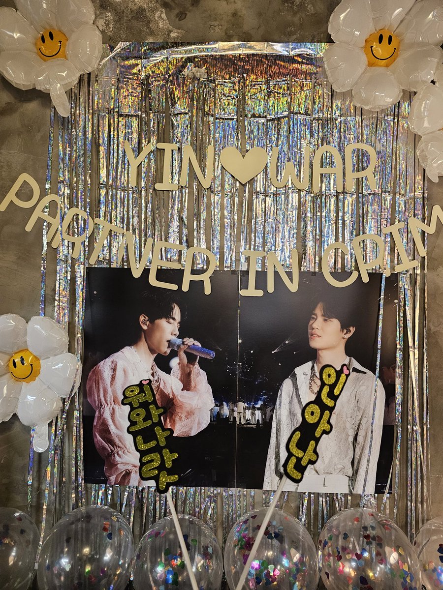 vnyang78's tweet photo. @hoshinokage13 
너무 고마우신 분 랑랑님께서 마련해 주신.
너무나 소중한 인워콘 디비디영상을.
좋은 공간에서.
멋지게 감상하였습니다.
또한 무요들과 한 자리라 더욱 즐거웠습니다. 준비해 주신 마음들이 너무 크고 많아서 저 또한 이 은혜로움 잊지 않고 다음에 다시 볼 기회가 있었음 좋겠습니다 https://t.co/3HZnj92ySt