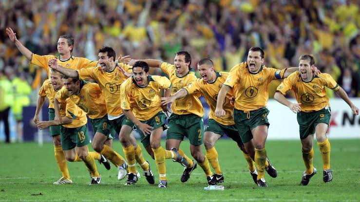 Meggsiola's tweet photo. @TheMatildas Next to this one. 💛⚽️💚 https://t.co/1bAIo4U9mX