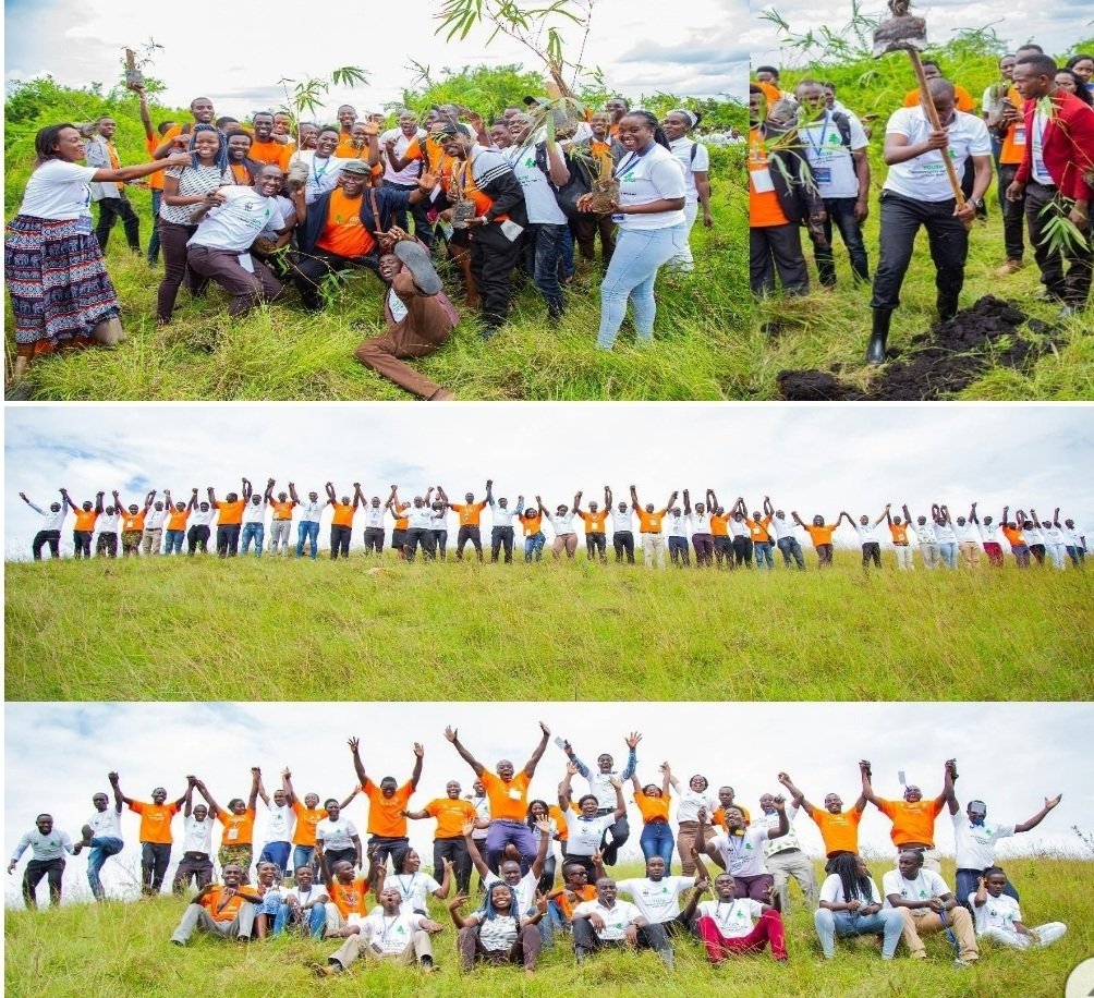 youthgogreen's tweet photo. Join our frontline warriors,the #GREENARMY in tackling the #ClimateCrisis.We are currently mobilizing #20MillionYouth for #ClimateAction.Follow us @youthgogreen to be part of the solution #20MillionYouthChallenge #YouthGoGreen @actionaiduganda @GggiUganda @UNDPUganda @WWF_UgCD https://t.co/8ibpfuxggY