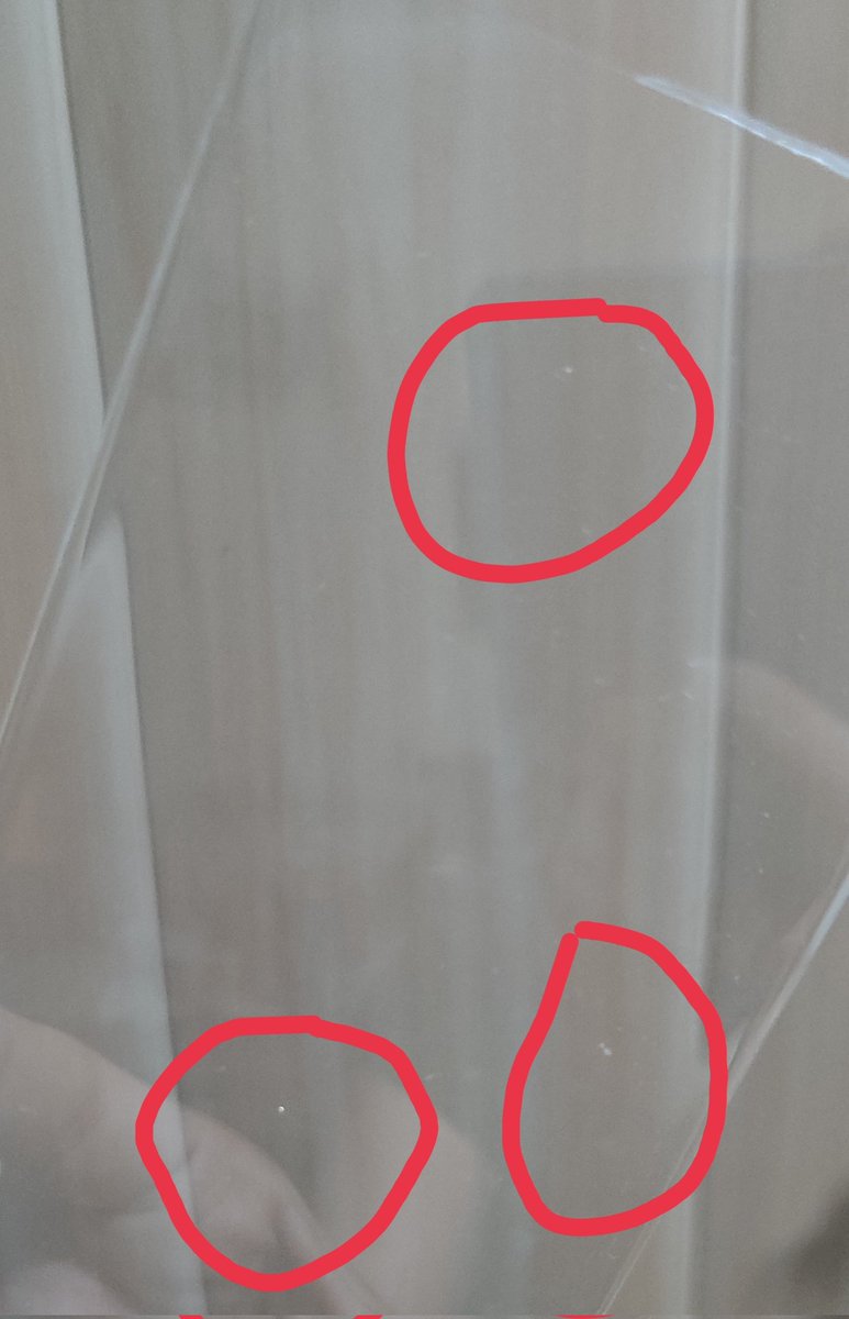 NupurSood6's tweet image. Got a totally useless screen guard with multiple raptures on screen and got equally useless help from customer care calling it perfectly fine to use @AmazonHelp @amazon @jaagograhakjago #uselesscustomercare