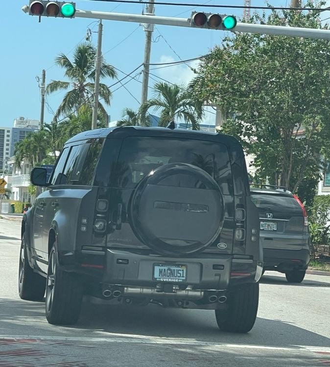 romeognzz's tweet photo. @F1 @ZhouGuanyu24 @alfaromeostake Only in Miami Beach Bal Harbor you see @KevinMagnussen  and @Davidbeckham Becks license plate in one single block https://t.co/HAs3mvRq3O