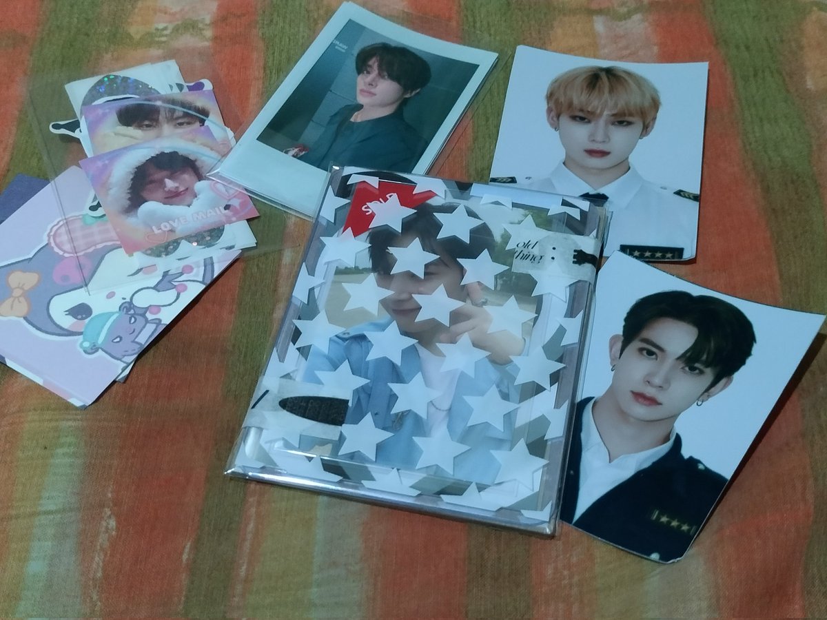 vitaminceej's tweet photo. ﾟ⁠:⁠｡୨୧★love mail∘⁠˚⁠˳⁠°☆｡⁠*ﾟ⁠

unboxing with wonnie!!!
sunoo is home! thank you so much for packing it safely and with a lot of freebies! @einahbns

#einah_feedbacks https://t.co/W3PCmikuog