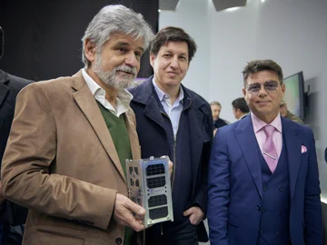 economisiones's tweet photo. #InfoTecno @faniotargentina presentó #Melchora: su primer nanosatélite desarrollado en Misiones https://t.co/dRQJjj1kuq @FilmusDaniel @mrmartingonzalo https://t.co/xU0BMJiLN0
