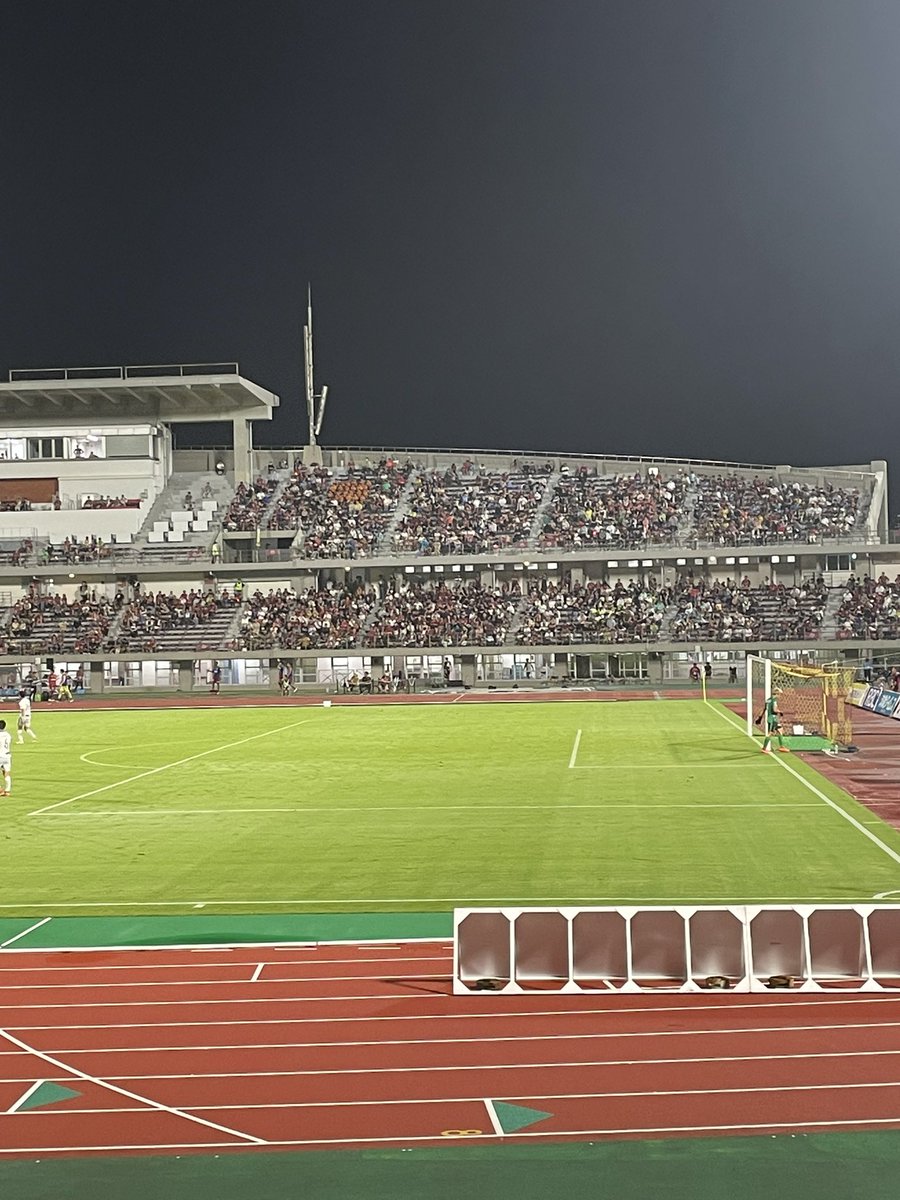 fcryukyu12's tweet image. 初めて娘達と出島で応援
ゴールもあって
花火もあって
勝ち点3だけ無かった

#FC琉球