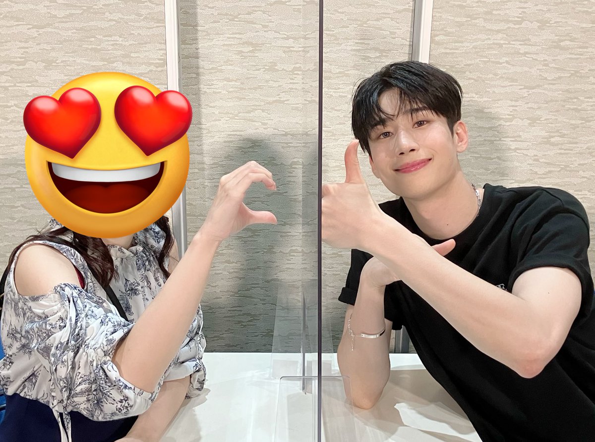 夢が叶いました✌️
こういうのが流行りなの？って聞かれたw

꿈을 이루었어요!!

👶이게 유행이야〜？

웅 이런게 있어😂