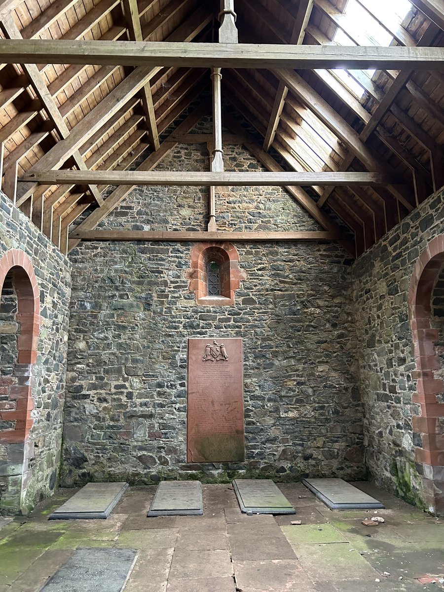 LiamMcIlvanney's tweet image. See? They *are* interesting…#enthralled