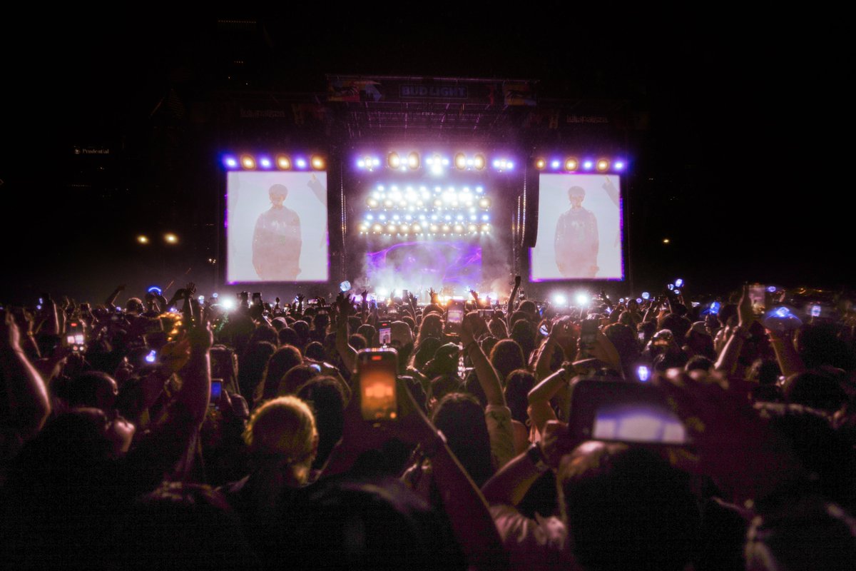 TXT_bighit's tweet image. TOMORROW X TOGETHER Lollapalooza 2023 in Chicago

#투모로우바이투게더 #TOMORROW_X_TOGETHER #TXT #TXTAtLollapalooza #Lollapalooza