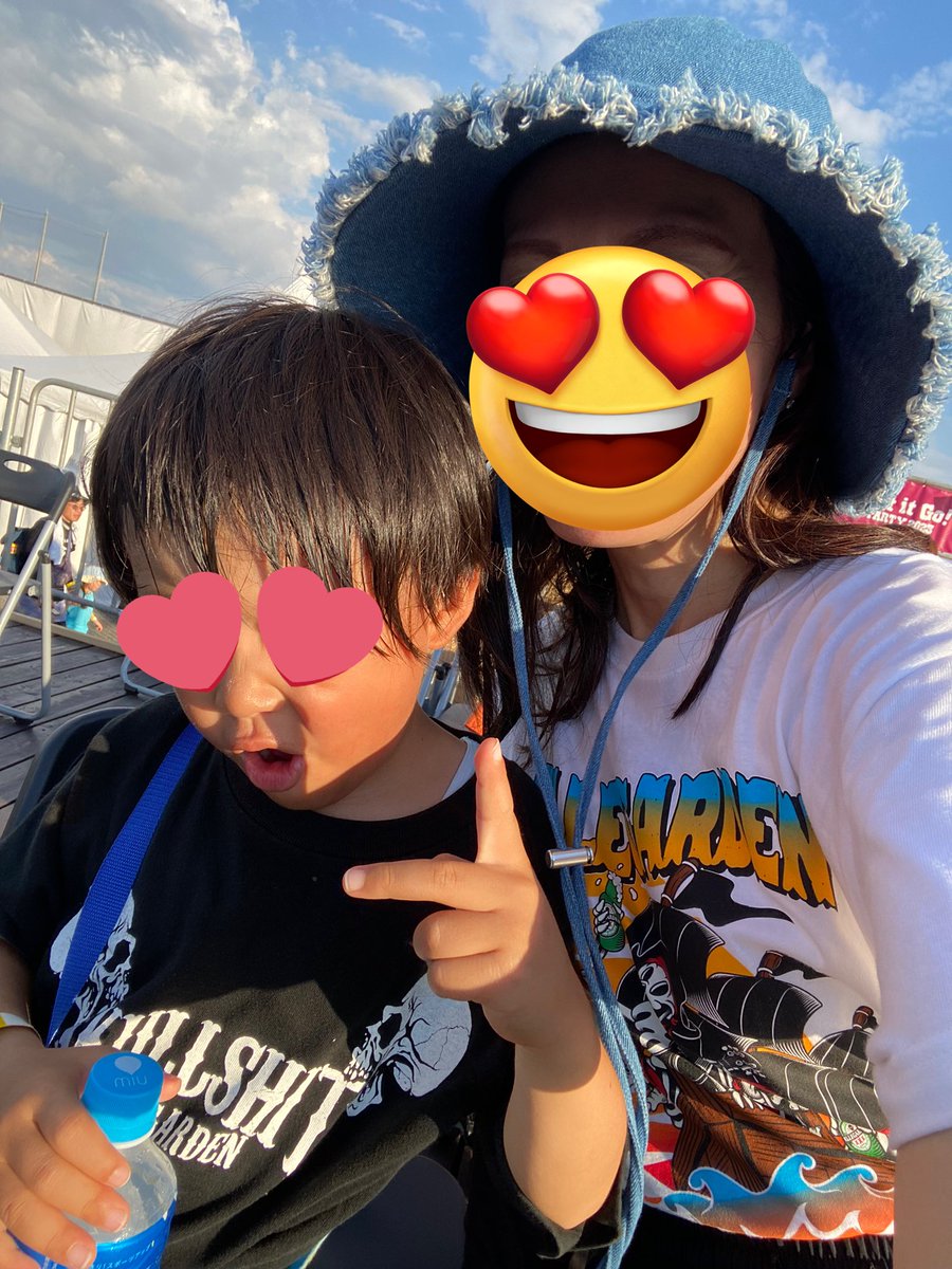 maroooon0228's tweet photo. ELLEGARDEN SUMMER PARTY
最高のライブだった～👏
いろいろ呟きたいのに興奮覚めなくて頭ぐちゃぐちゃだわ😂とにかく息子と2人でゆっくり見れたのが幸せだった♡ https://t.co/X42dyAJVRz