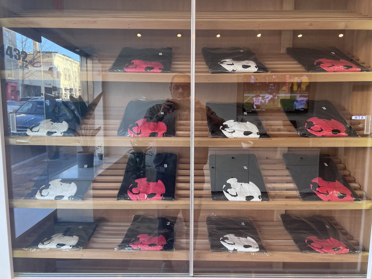 dang_bc's tweet image. With real world #art @_AskNemo 
@VivalaCoinBTC @chefofdef @JustAKrill @ChipDapper @Thatgirlglo @caffinusmaximus @LucidCiC @FarmerNash_ 🔥🔥🔥