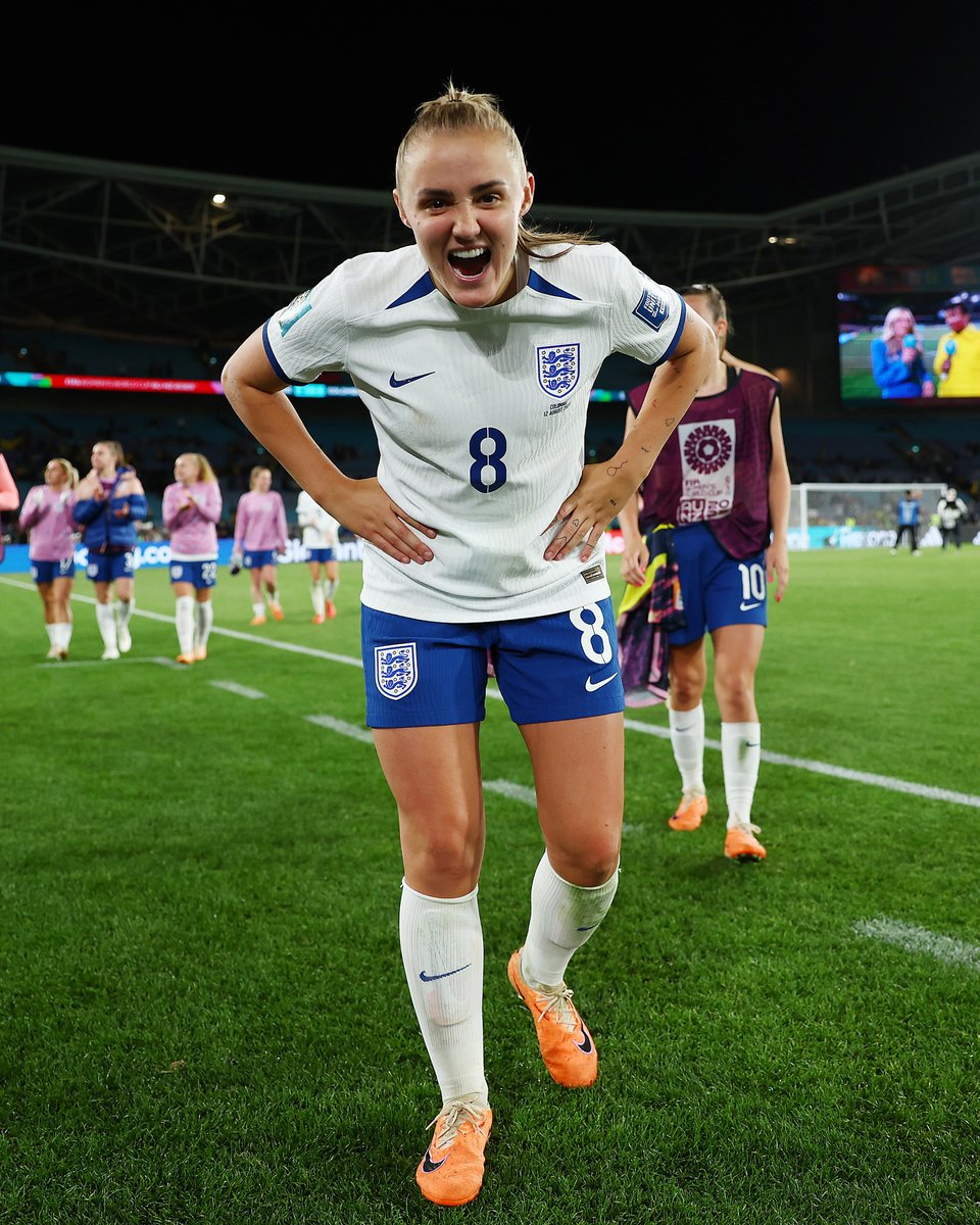 Lionesses's tweet photo. Happy with that one, G? 😀 https://t.co/wpnwhOdJCM